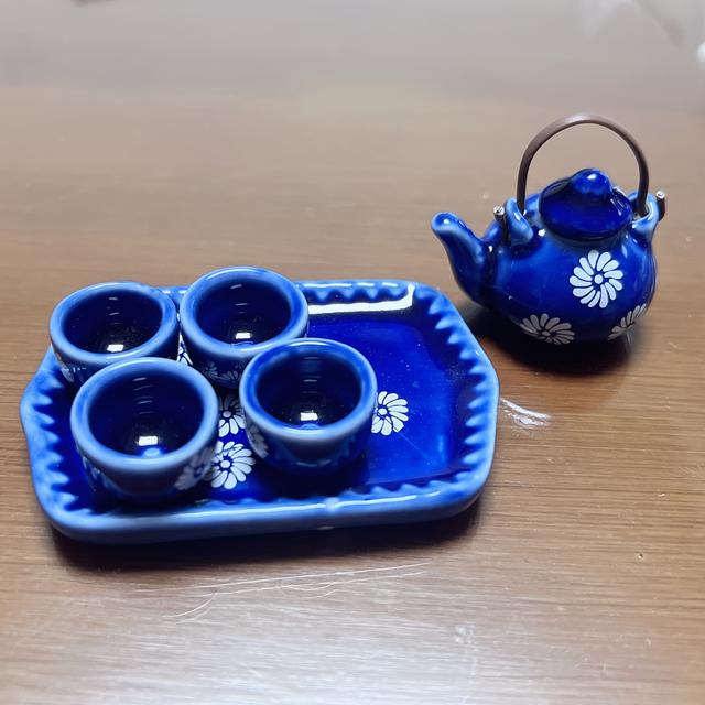 TEMU Un juego de utensilios de té de cerámica, que de 6 piezas, con un diseño chino vintage. Este exquisito juego de té de azul cobalto es para mini casas, complementos para el té de y decoración .