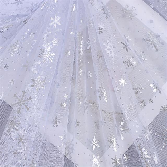 TEMU Width Of 150cm, 3 Yards Per Piece. Hot Stamping Large Snowflake Chiffon Fabric, Doll Skirts, Capes, Christmas Decorations, Gift Packaging, Background Shooting, Etc.
