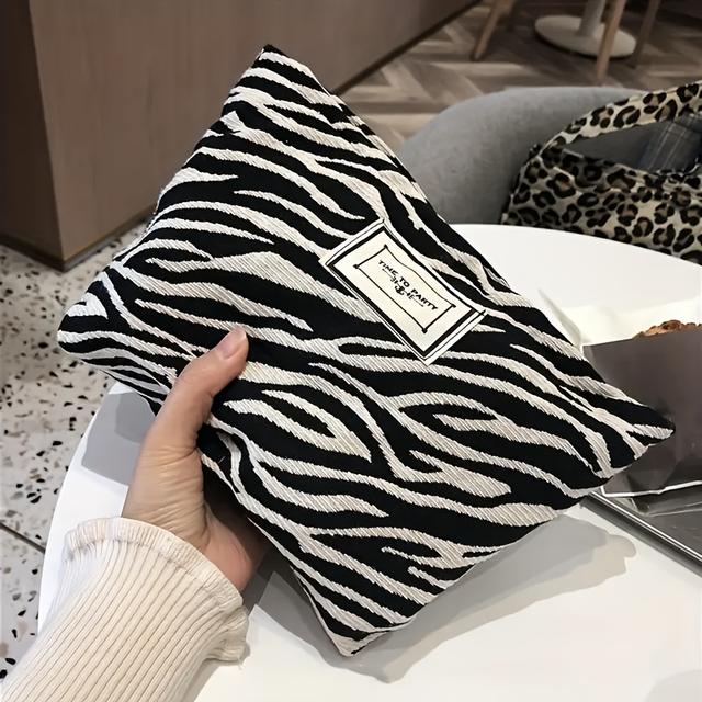 TEMU Una elegante bolsa de maquillaje con estampado de cebra, una práctica bolsa de almacenamiento de gran capacidad, para guardar cosméticos de mujer, ideal para el uso diario o para viajes