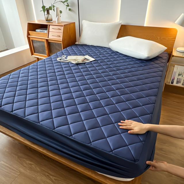 TEMU 1pc Fitted Sheet Mattress Protector | Soft Comfortable Quilted Bed Sheet, Suitable For Bedroom, , Dorm, 36cm Deep Pocket, Solid Color Mattress Cover, Polyester, Polyurethane Liner