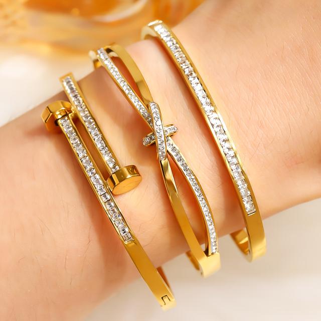 TEMU 3pcs Elegant And Luxurious Stainless Steel Bracelet Set, High-quality Women's Bangle For Men & Ladies, Versatile Fashion Accessory Daily Wear, Durable Trendy Jewelry In Golden