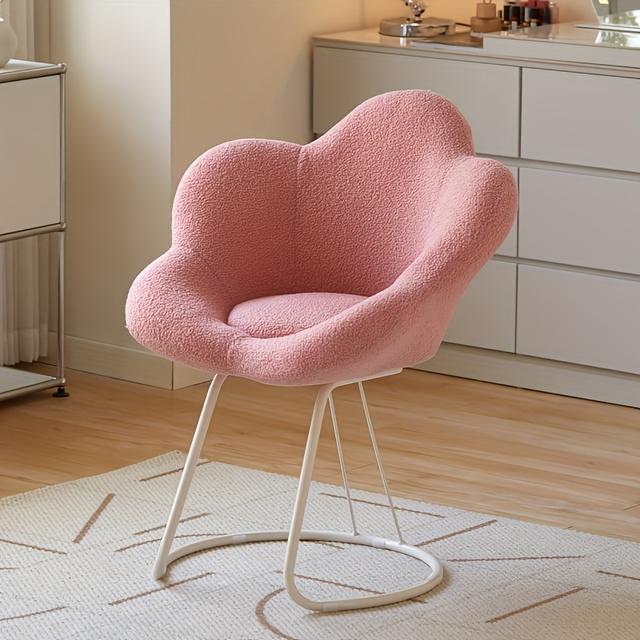 TEMU In 3 Colors, This Light Luxury Makeup Chair Is A Small-space-friendly Bedroom Vanity Stool With A Petal-, Perfect For Home Use Or As A Decorative Chair In Nail Salons