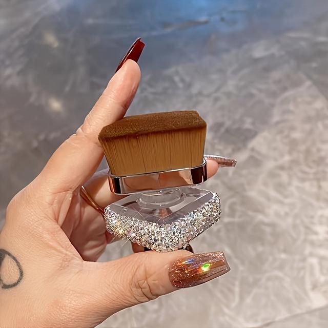 TEMU 1pc Portable High-end -encrusted Foundation Brush Travel Portable Blush Brush Multifunctional Makeup Brush