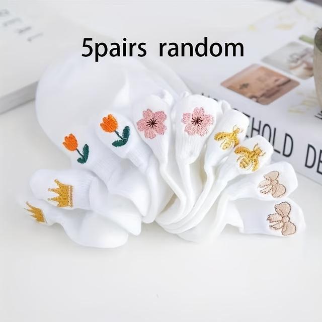 TEMU 5 de calcetines cortos bordados para mujer, transpirables y cómodos, con diseños florales y de mariposas, calcetines deportivos elegantes
