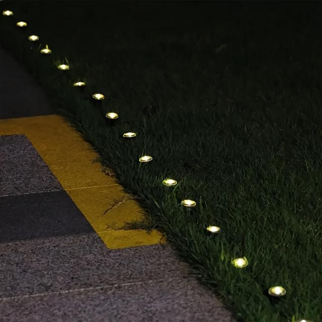 TEMU Lampes Solaires LED pour Pelouse, Lot de 15 ou 30 Décoratives pour Allées Extérieures, Économie d'Énergie, pour Décorations de Noël