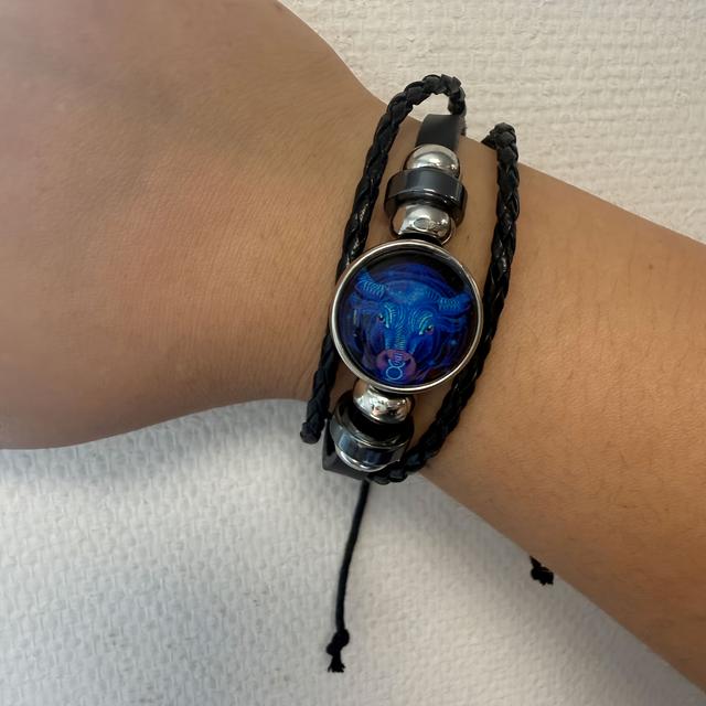 TEMU 12 Znamení zvěrokruhu na výběr – Ručně pletený svítící náramek – Nastavitelný a stylový – Ideální dárek, pro každodenní nošení i školní/Halloween módu!