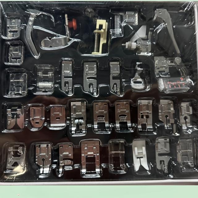 TEMU Set Of 32 Presser Feet For Sewing Machines In A Sewing Machine Supplies Kit