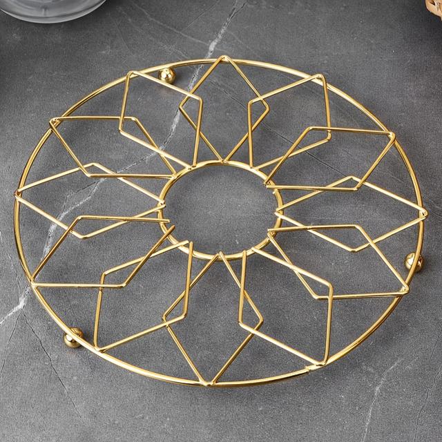 TEMU 1pc Of Metal Heat-insulating Mat Ornament, Flower-shaped Pot Mat, Countertop Decoration