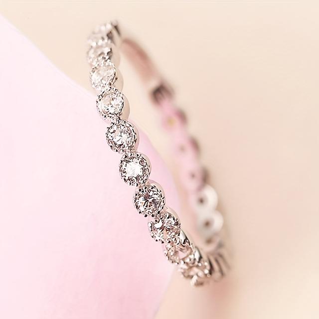 TEMU Um Design Elegante com um Anel Incrustado de Zircónia, Perfeito para Mulheres que Participam em Festas de Férias, Bijuteria Trendy para Noivas e Anéis de Casamento Requintados