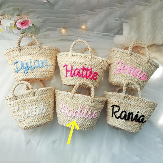 TEMU Custom-made Single Piece, Personalized Name Straw Bag, Beach Vacation Tote, Stylish Handbag, Party Favors, Bridesmaid Gifts, Party Gifts, Birthday Presents, Christmas Gifts.