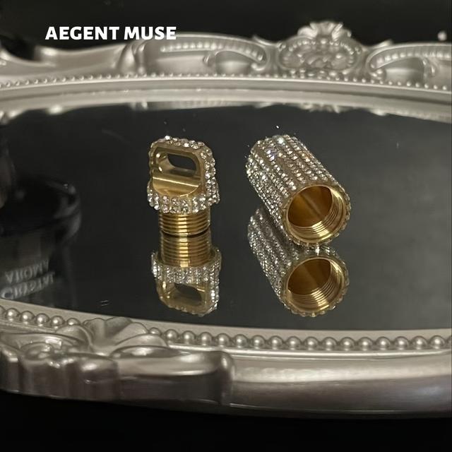 TEMU Żywy brelok z cyrkoniami z mini butelką leków, idealny do noszenia na zewnątrz i ozdoba do torebki