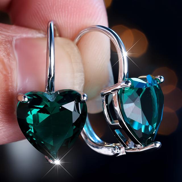 TEMU A Pair Of Earrings That Are -like, Featuring Easy Green Earrings For Women, Showcasing Feminine With A Clasp Design