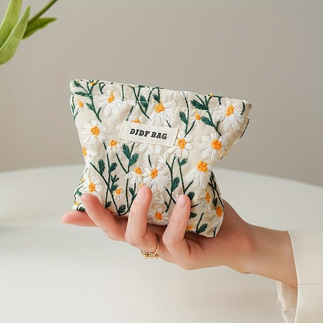 TEMU Toiletry Bag, Mini Small Cosmetic Bag, Lipstick Bag, Embroidered Makeup Bag, Portable Large Purse Earphone Bag, Sanitary Napkin Storage Bag