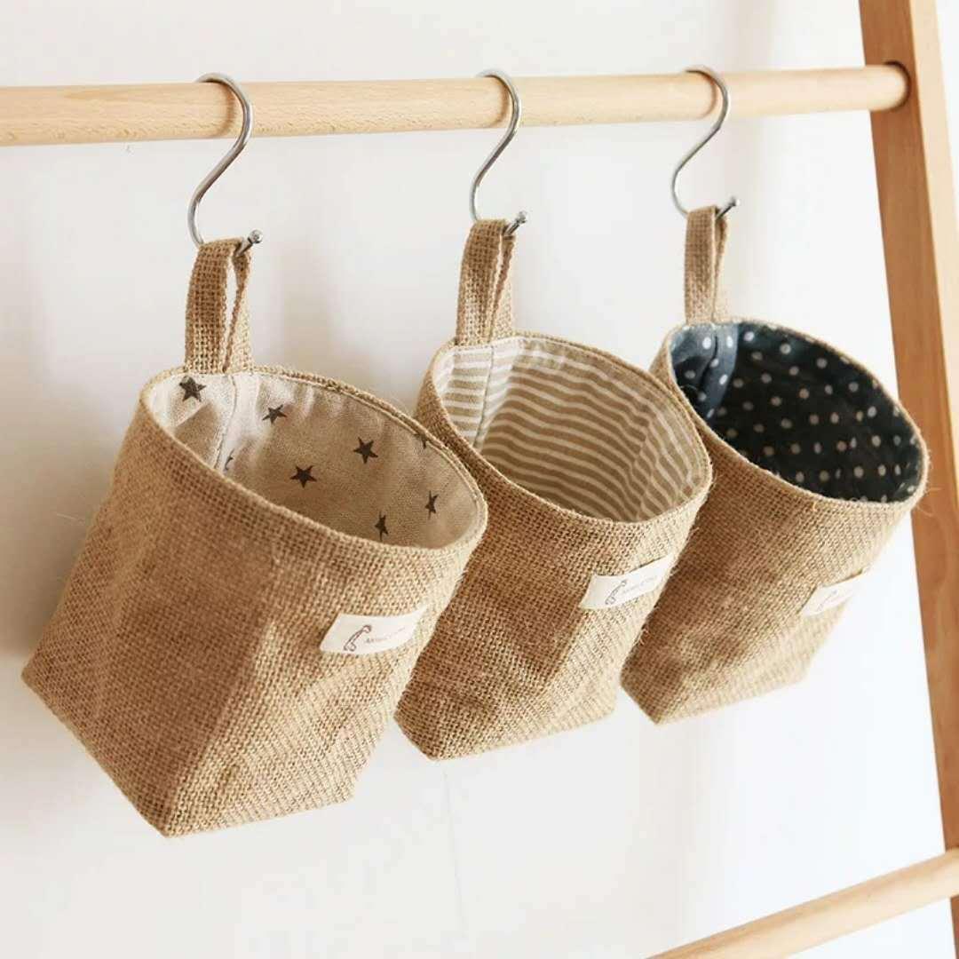 TEMU 3 bolsas de almacenamiento aleatorias, colgantes de pared detrás de , bolsa de algodón para desechos de escritorio, baño, dormitorio y almacenamiento de cocina