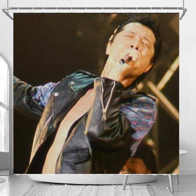 TEMU Yongjiのシンガーミューターシャワーカーテン - コンサートデザイン、ステージ＆マイクエフェクト付き不透明速乾生地、洗濯機対応バスルームデコレーション、音楽愛好家向け、テーマのバス＆シャワーカーテン（フック付き）、ファンへの理想的なギフト、鮮やかなシンガーパン、耐久性となバスルームアクセサリー、音楽ファンに最適、簡単お手入れ＆年間使用可能