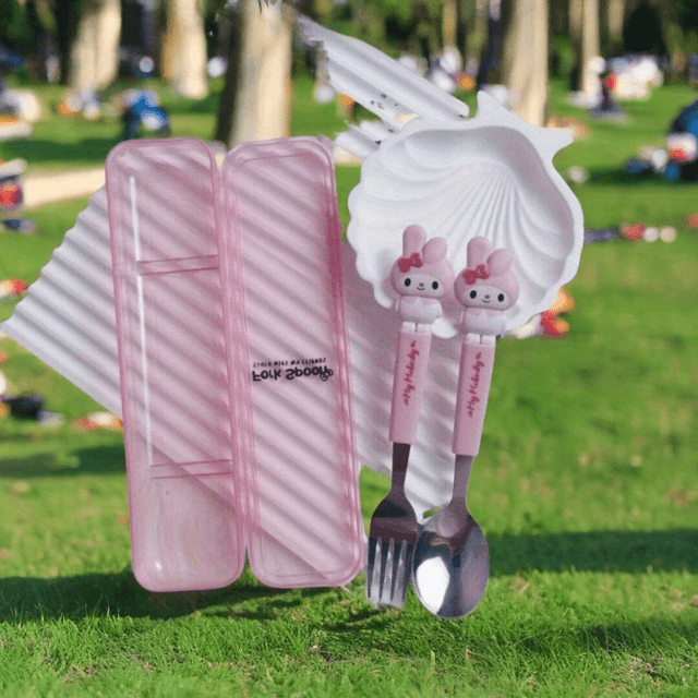 TEMU Sanrio kreslená sada cestovních nádobí z nerezové oceli - přenosná vidlička a lžíce
