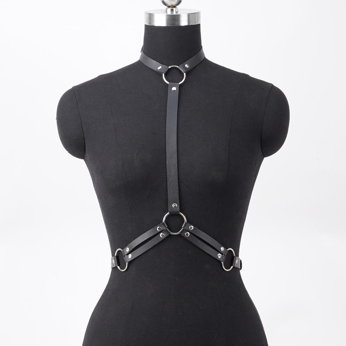 TEMU Women's Stylish Faux Leather Waist Cincher With Chain Decoration For A Gothic-inspired Everyday Outfit