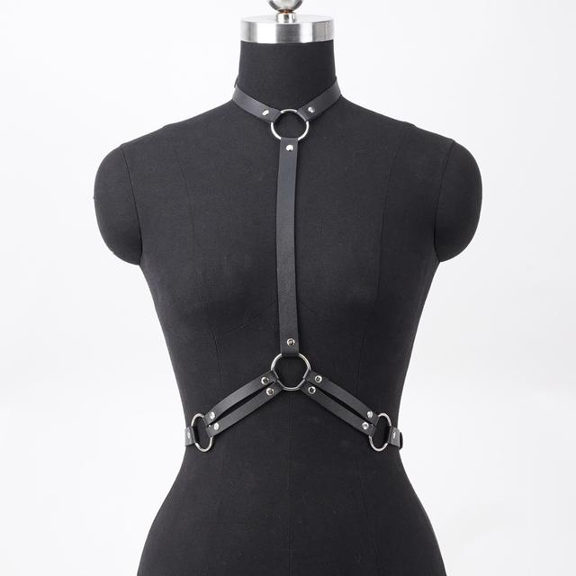 TEMU Women's Stylish Faux Leather Waist Cincher With Chain Decoration For A Gothic-inspired Everyday Outfit