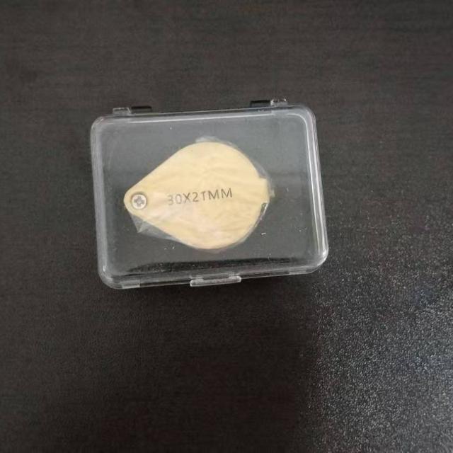 TEMU Eine kompakte und zusammenklappbare Lupe zur Untersuchung von Schmuck und Antiquitäten, mit 30- Vergrößerung - ein ausgezeichnetes Geschenk