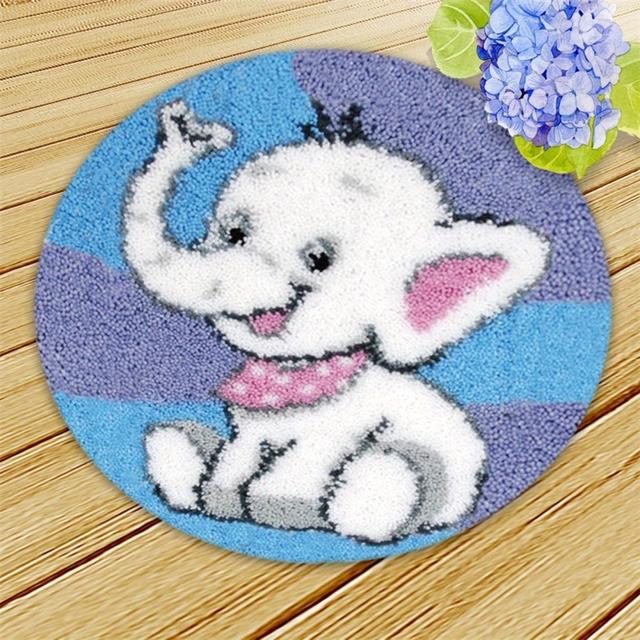 TEMU Adult Latch Hook Kits, Crochet Hook Set Featuring A Color Pre-printed Canvas Themed Door Mat, Crochet Yarn Rug Crafting Kit For Beginners, Suitable For Seat And Sofa Cushions