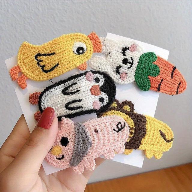 TEMU A Set Of 10 Assorted Adorable Cartoon Hair Clips Featuring Cute And Animal Designs, Trendy Hairstyles And Sweet Knitted Accessories.
