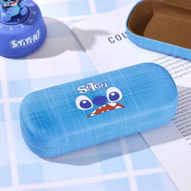 TEMU 1pc Cute Cartoon Bear/for Eyeglass Case - Crush-resistant Waterproof & Dustproof Glasses Holder With Soft Lining, Portable Case Suitable For Men, Women, & S