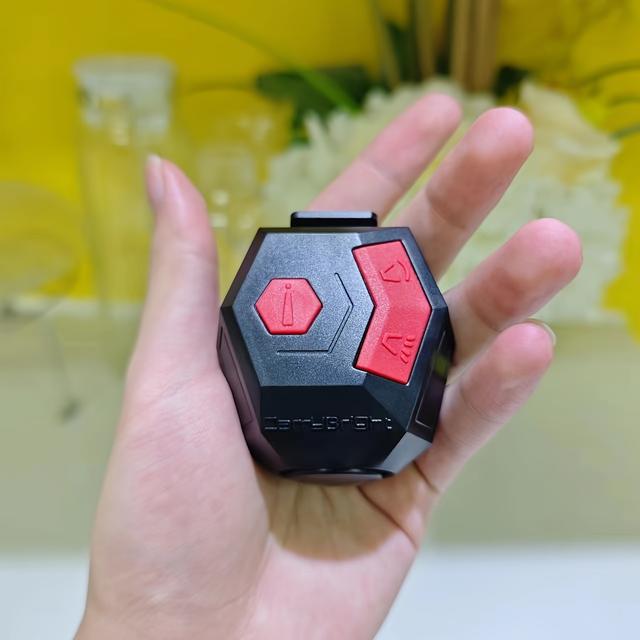 TEMU . Wiederaufladbare Fahrradhupen - 120dB Lauter Diebstahlalarm für Fahrräder und Roller - Warnsignal - Ein Muss für Outdoor-Radfahren