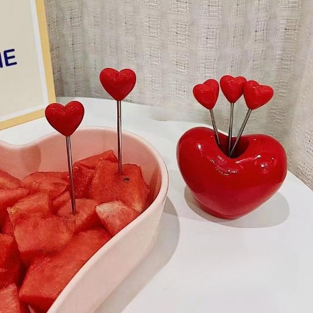 TEMU 8pcs Creative Heart-shaped Stainless Steel Fruit Forks, Trendy And High-value Cute Fruit Picks, Suitable For Couples, , Valentine's Day