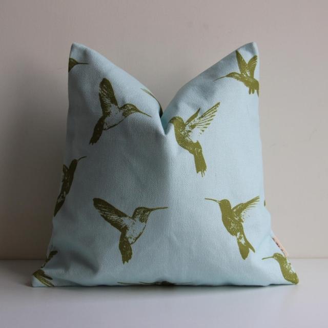 TEMU Blue Green Flying 18x18 Single Side Pillow Cover Soft & Cozy Comfortable Fabric -living Room And Bedroom Decoration For Dorm Room Chair Thoughtful Gift For Relatives