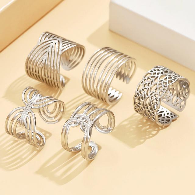 TEMU 5pcs/ Set Of Geometric Hollowed-out Women's Sets, Minimalist Style Stainless Steel Plated With 18k Golden, Anti-allergy Golden And Silvery , High-end Layering Accessories, Daily Wear, Accessories
