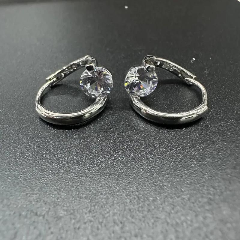 TEMU Pair Of Elegant Irregular Geometric Line Inlaid Synthetic Zirconia Earrings, Ideal Gift For . Suitable For Daily , Parties, Vacations, Music Festivals, And Banquets