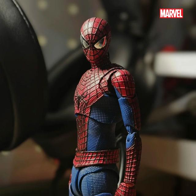 TEMU Action Figure - Verstellbare , Langlebiges PVC, Perfektes Geburtstagsgeschenk für Fans, Superheldenfigur mit Zubehör und Helm, Sammelspielzeug für Jugendliche