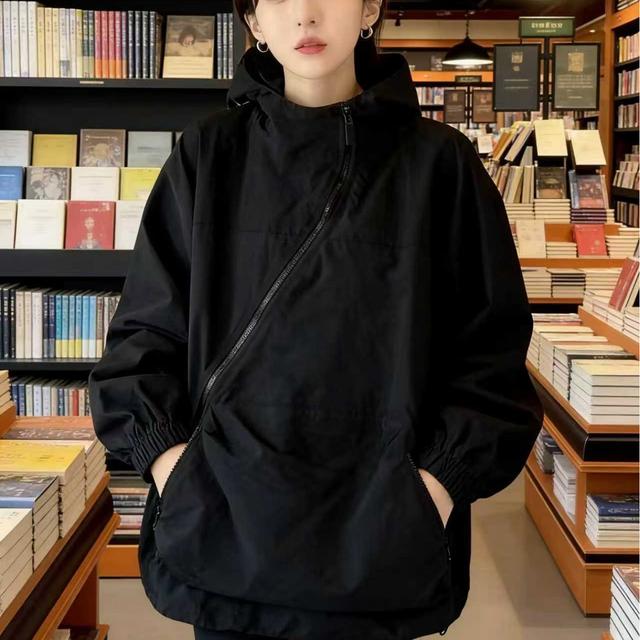 TEMU プラスサイズ、2025年新作スバイカージャケット、オーバーサイズルーズフィット、斜めジップデザイン、おしゃれなフード付きカジュアルアウターウェア