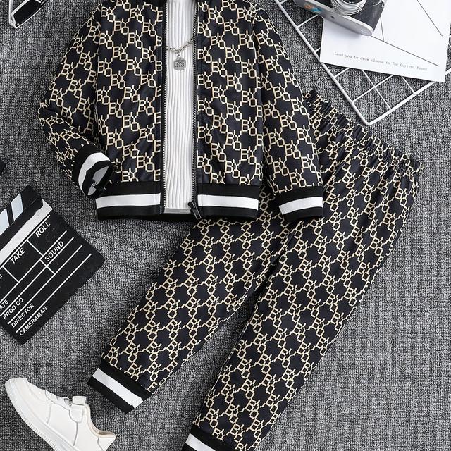 TEMU Conjunto de Casaco com Borda às Riscas e Calças de Moletom com Estampado para Menino, 2 peças, Adequado para o Outono e Inverno, Ideal para Presente, para Exterior