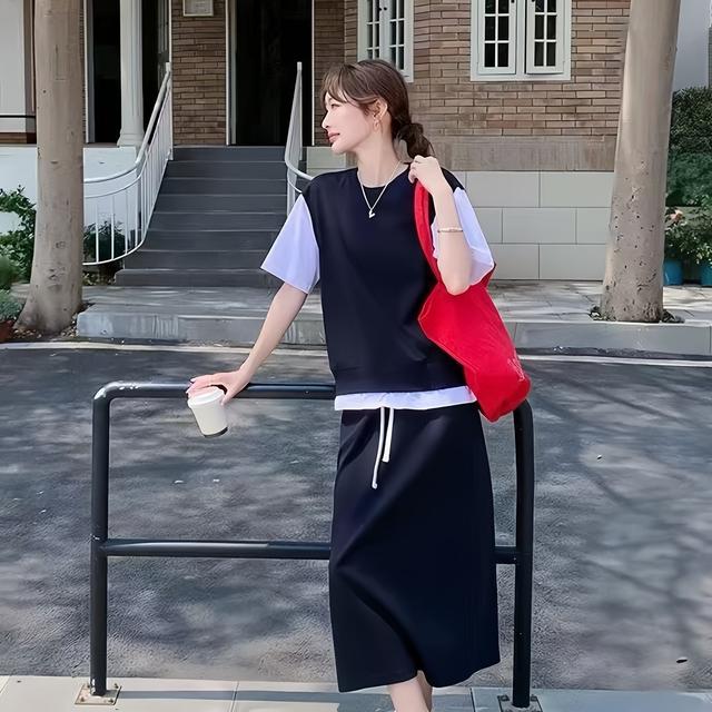 TEMU ソルト！2025夏限定版 フェイクツーピースカジュア レディースTシャツ＋スカート 日本雑誌風 ゆるくておしゃれな通勤・会・デート・ショッピング用