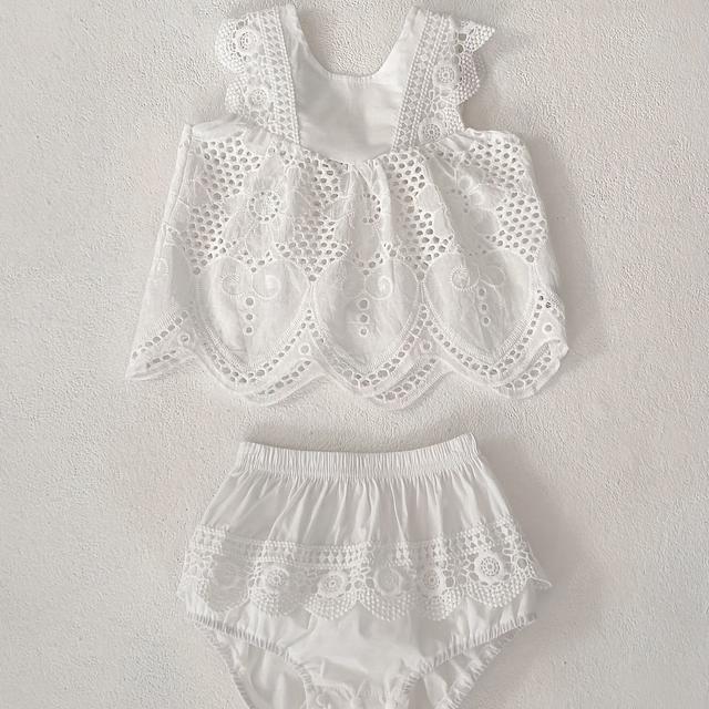 TEMU Taufoutfit für Babys, neues Sommer-Set für Säuglinge Kleinkinder, ärmelloses Spitzen-Patchwork-Top mit Rundhalsausschnitt + einfarbiger Strampler-Hose, 2-teiliges Taufset für Baby-Mädchen
