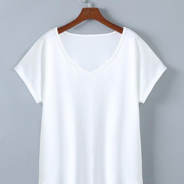 TEMU Plus Size - Plus Size - Jednobarevné tričko s netopýřími rukávy, výstřihem do V a zakřiveným lemem, volný dámský top Plus Size