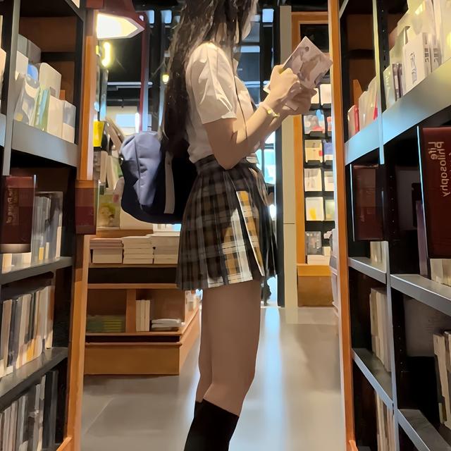 TEMU 三点セット オリジナル本格セット 日本風 半袖シャツ 万能チェックスカート 短いスカート アカデミーシャツ（シャツ＋ネクタイ＋チェックスカート）、部屋の装飾に最適