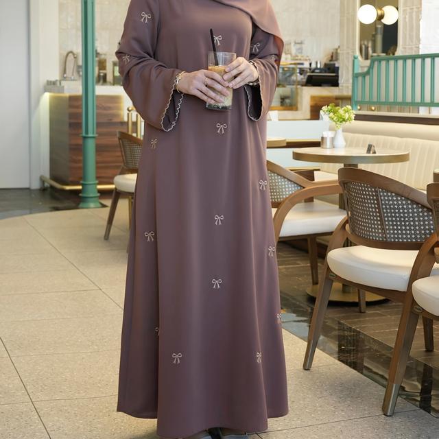 TEMU Middle Eastern Saudi Arabian Women's Embroidered Dress Abayas Ladies Elegant Abaya Robe