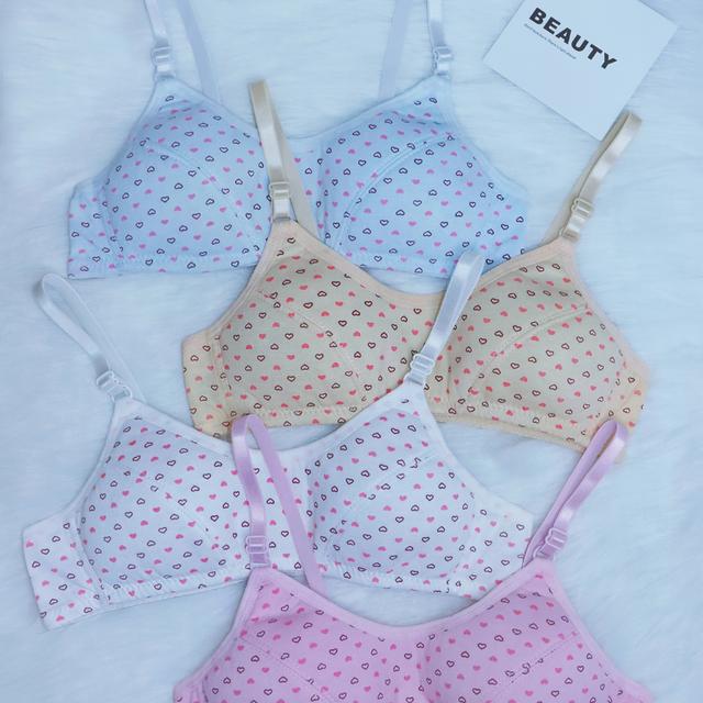 TEMU A Set Of 4 Cute Heart-patterned Training Bras For Girls, Featuring Comfortable And Breathable Fabric, Adjustable Straps, And -row Back Closure, Suitable 9-12, Wearable In .