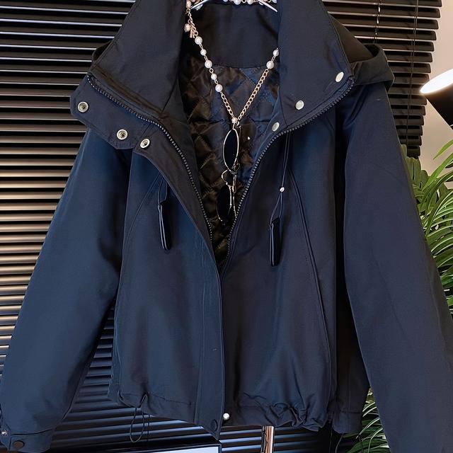 TEMU 가을/겨울 패션 블랙 후드 집업 재킷 - 여성용 루즈핏 캐주얼 코트, 대각선 포켓, 매칭 컬러 트림, 장식 펜던트 특징