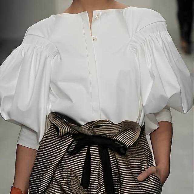 TEMU Elegante camisa de viaje para mujer con hombros caídos, manga corta, abullonadas y tapeta oculta en color liso