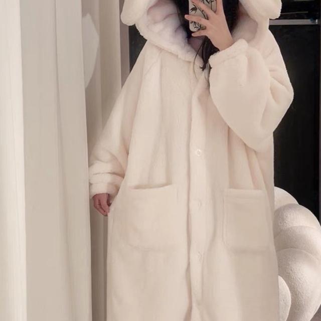 TEMU Una bata de noche de invierno para mujer, adorables pijamas de manga larga con un diseño de conejito peludo y una suave chaqueta tipo suéter para
