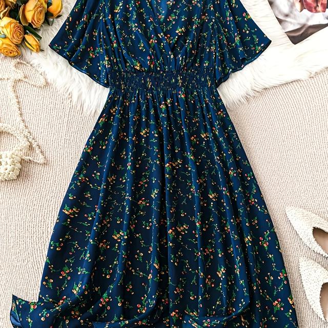 TEMU Robe Femme Grande Taille à Imprimé Tropical - Col V, Ourlet Évasé et Manches Courtes, Silhouette H-Line, Toute , Tenue Décontractée ou de Fête, Lavage à , Coupe Fluide