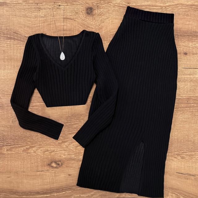 TEMU Ladies' Black Ribbed Set, Featuring A Long-sleeve V-neck Top And A High-waisted Fitted Skirt, Consisting Of 2pcs.