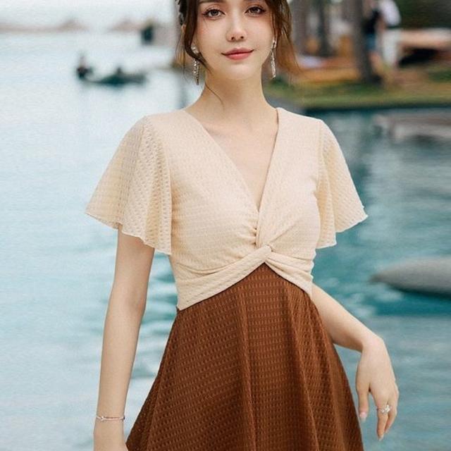 TEMU 女性用シックなワンピース水着 - スリミング効果、保守的なデザイン、内蔵ブラ＆スカート付きボトムス、高伸縮性生地、Vネック - スパデーに最適