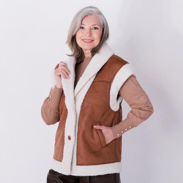 Crystal Kobe Faux Leather and Sherpa Vest | Style: Natural | Size: Small | by TSC