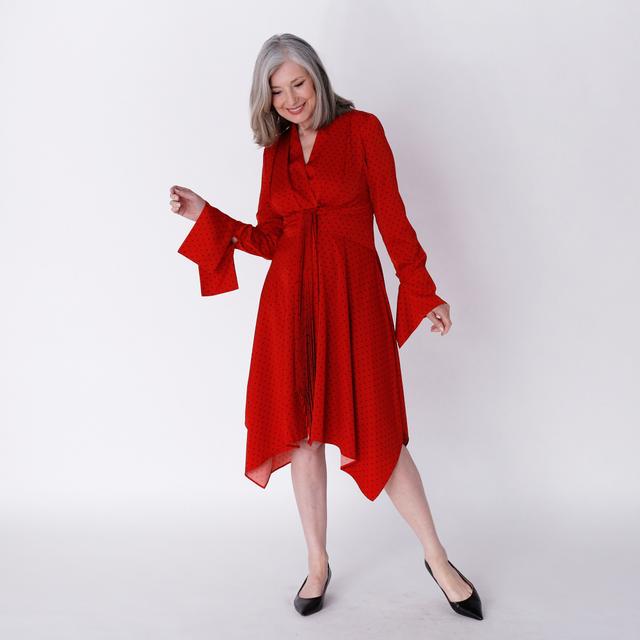 Everyday Jones Stretch Satin Drape Front Dress | Style: Fire | Size: Medium | by TSC