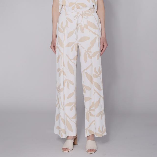 Wynnelayers Wynne Style Drapey Twill Effortless Pant | Style: Almond/Cloud | Size: 2X PETITE | by TSC