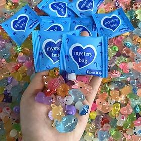 Mini Glow in The Dark Resin Animals, 50/100/200pcs Mystery Bag SetTiny Ducks, Rabbits, Cats, Turtles, and More, DIY Craft, Fairy Garden, Home Decor, Collectibl